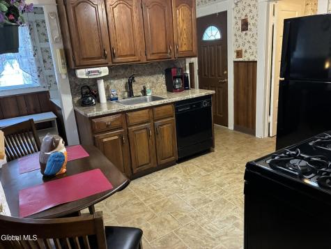 2727 Plunkett Avenue Schenectady NY 12306