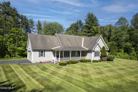 7 Glen Court Queensbury NY 12804