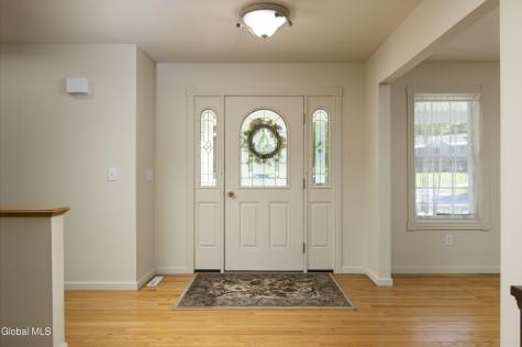 7 Glen Court Queensbury NY 12804