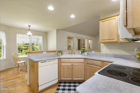 7 Glen Court Queensbury NY 12804