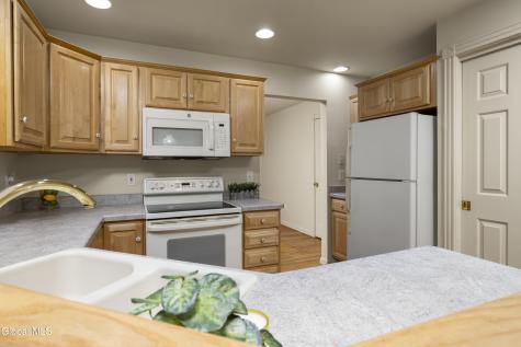 7 Glen Court Queensbury NY 12804