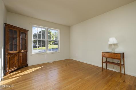 7 Glen Court Queensbury NY 12804