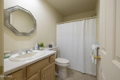 7 Glen Court Queensbury NY 12804