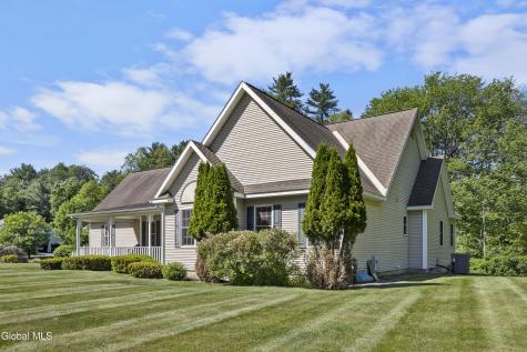7 Glen Court Queensbury NY 12804