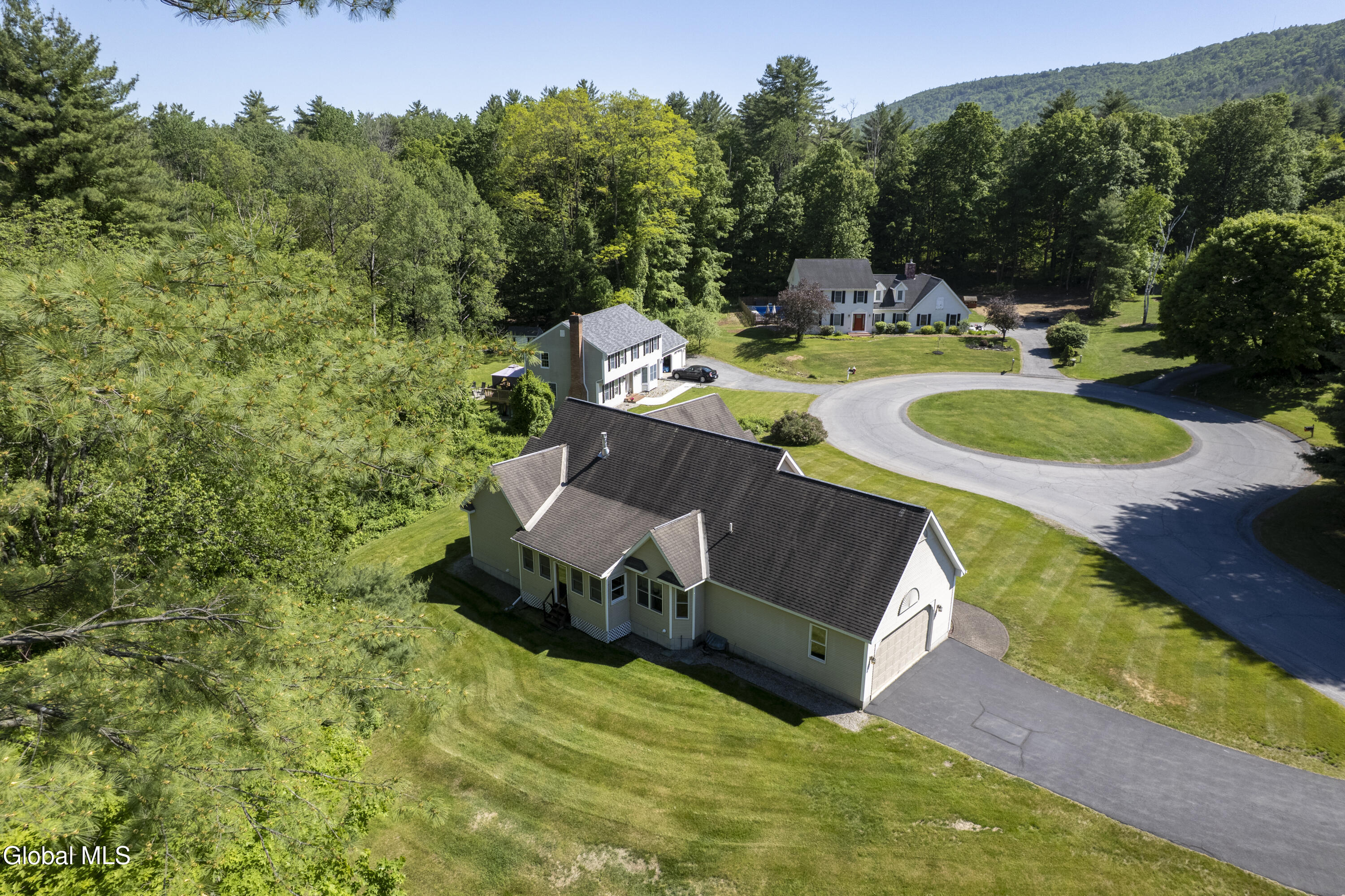 7 Glen Court Queensbury NY 12804