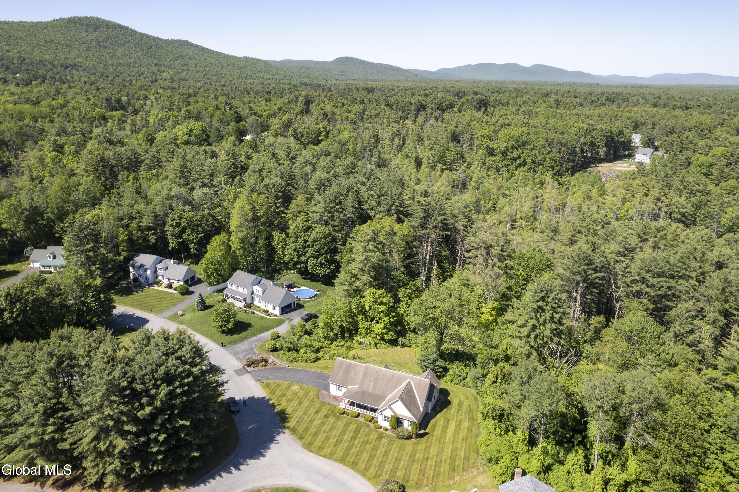 7 Glen Court Queensbury NY 12804