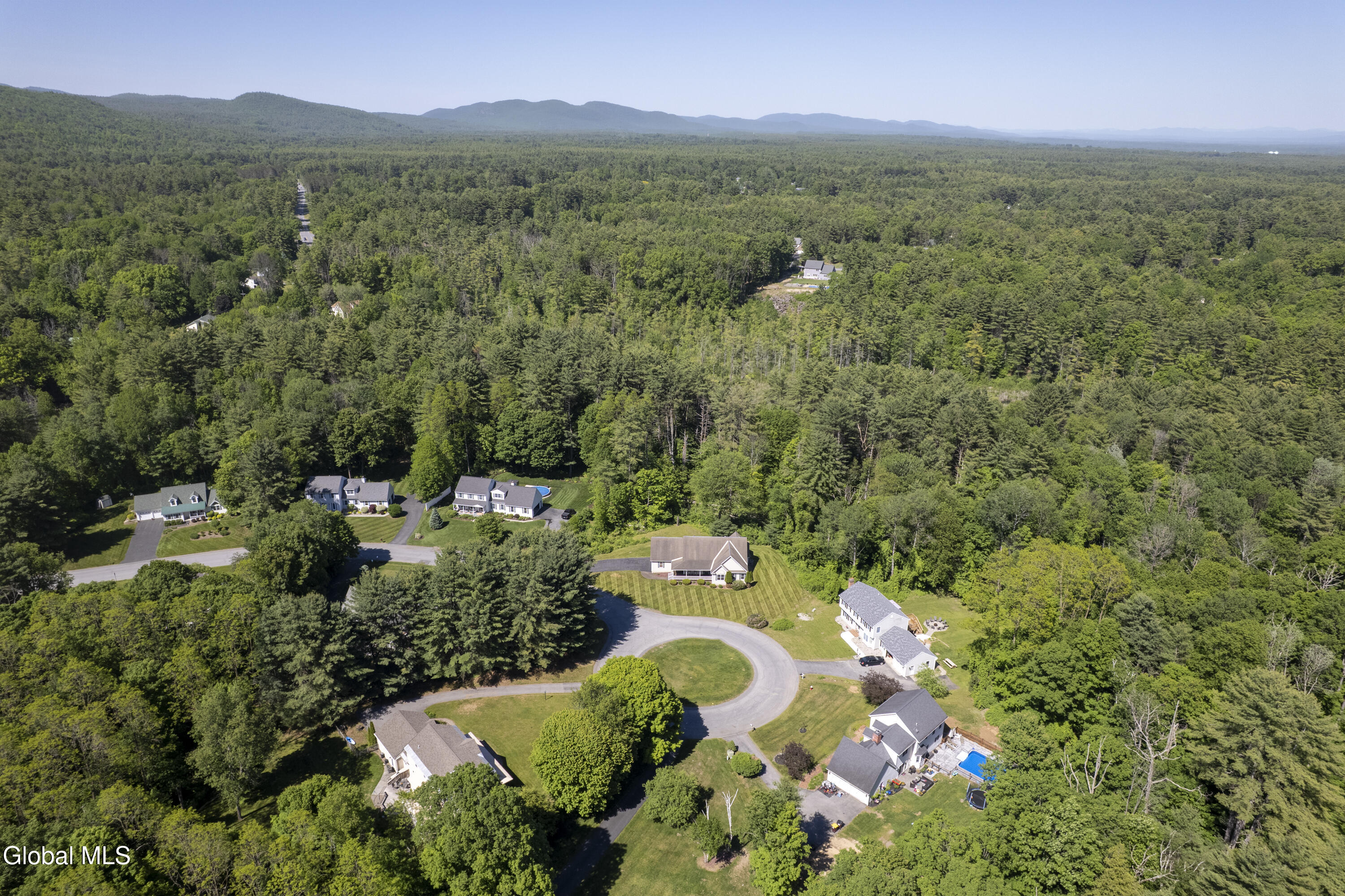 7 Glen Court Queensbury NY 12804