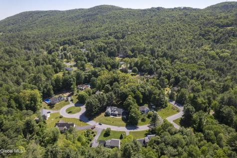 7 Glen Court Queensbury NY 12804