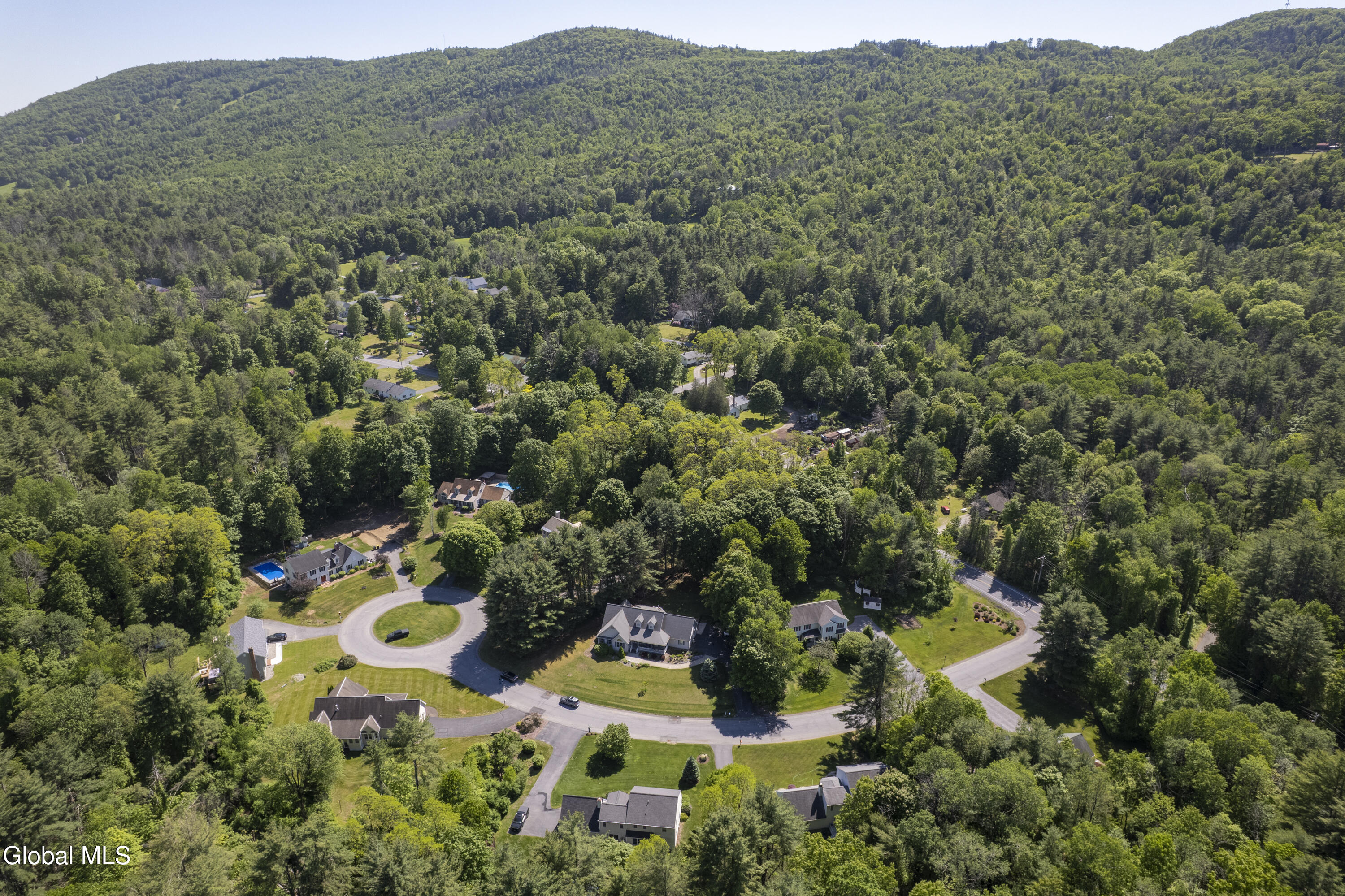 7 Glen Court Queensbury NY 12804