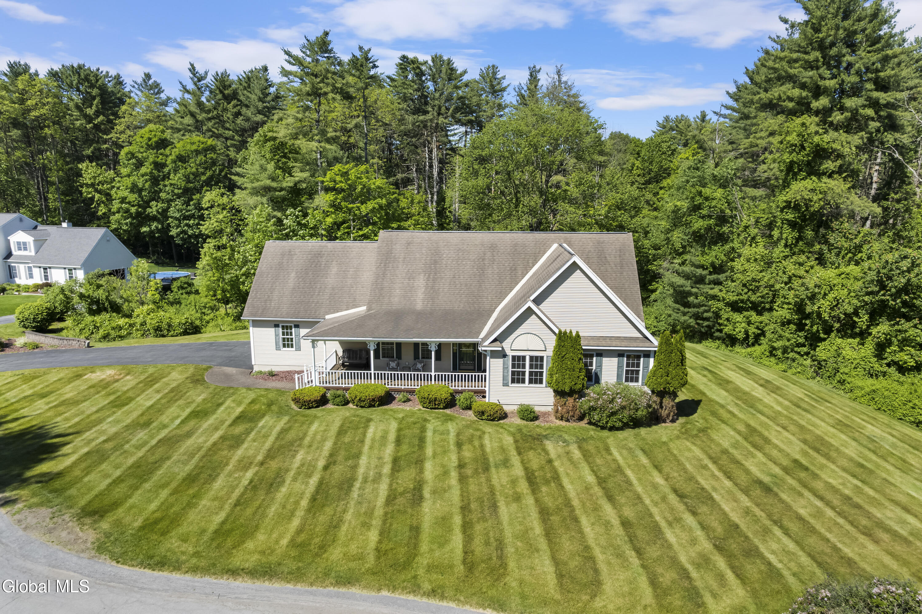7 Glen Court Queensbury NY 12804