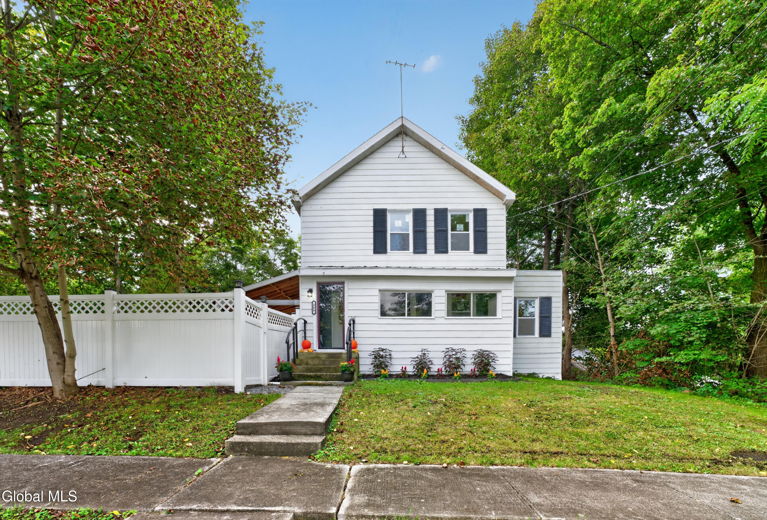 266 Poplar Avenue Valley Falls NY 12185