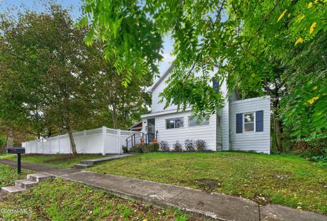 266 Poplar Avenue Valley Falls NY 12185