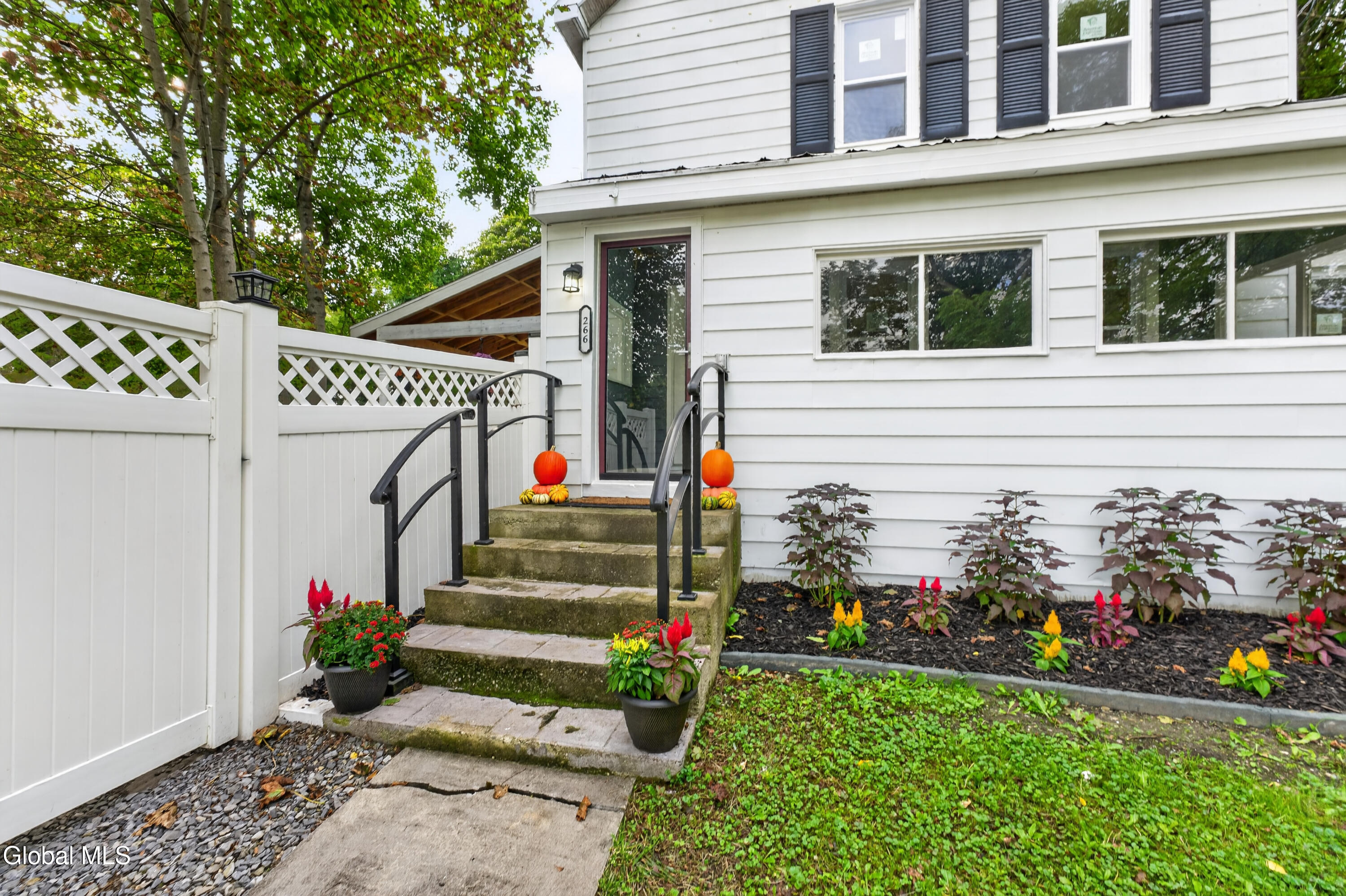 266 Poplar Avenue Valley Falls NY 12185