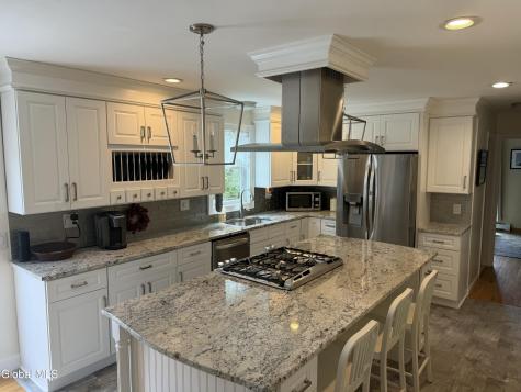 4 Lynnfield Drive Queensbury NY 12804