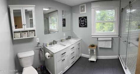 4 Lynnfield Drive Queensbury NY 12804