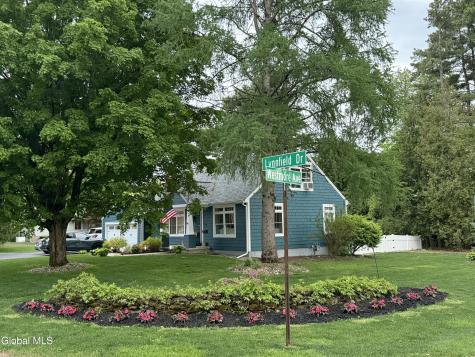 4 Lynnfield Drive Queensbury NY 12804