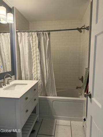 4 Lynnfield Drive Queensbury NY 12804