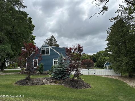 4 Lynnfield Drive Queensbury NY 12804