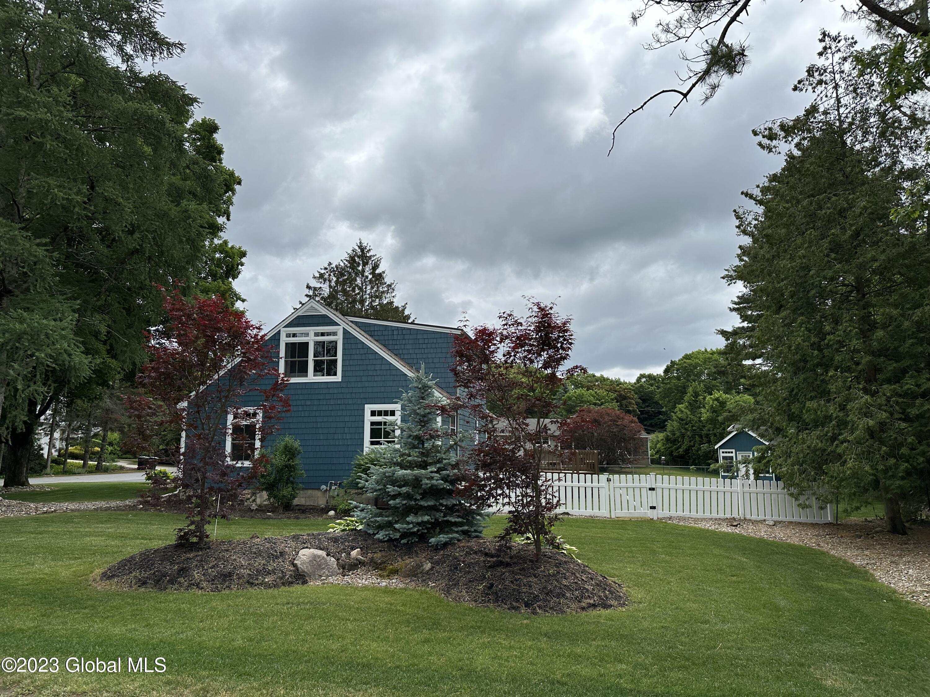 4 Lynnfield Drive Queensbury NY 12804