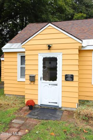 22 Virginia Boulevard Glenville NY 12302