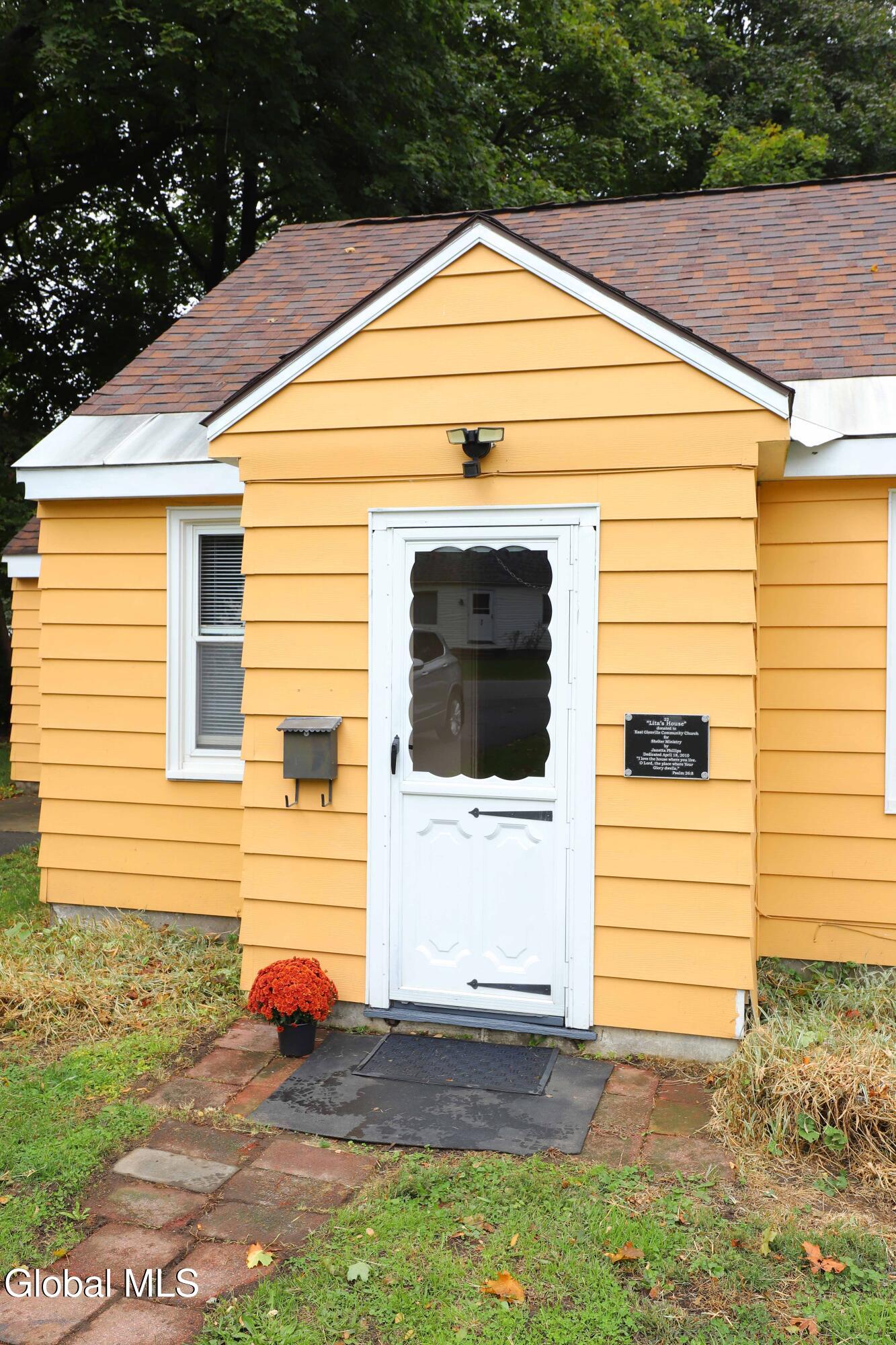 22 Virginia Boulevard Glenville NY 12302