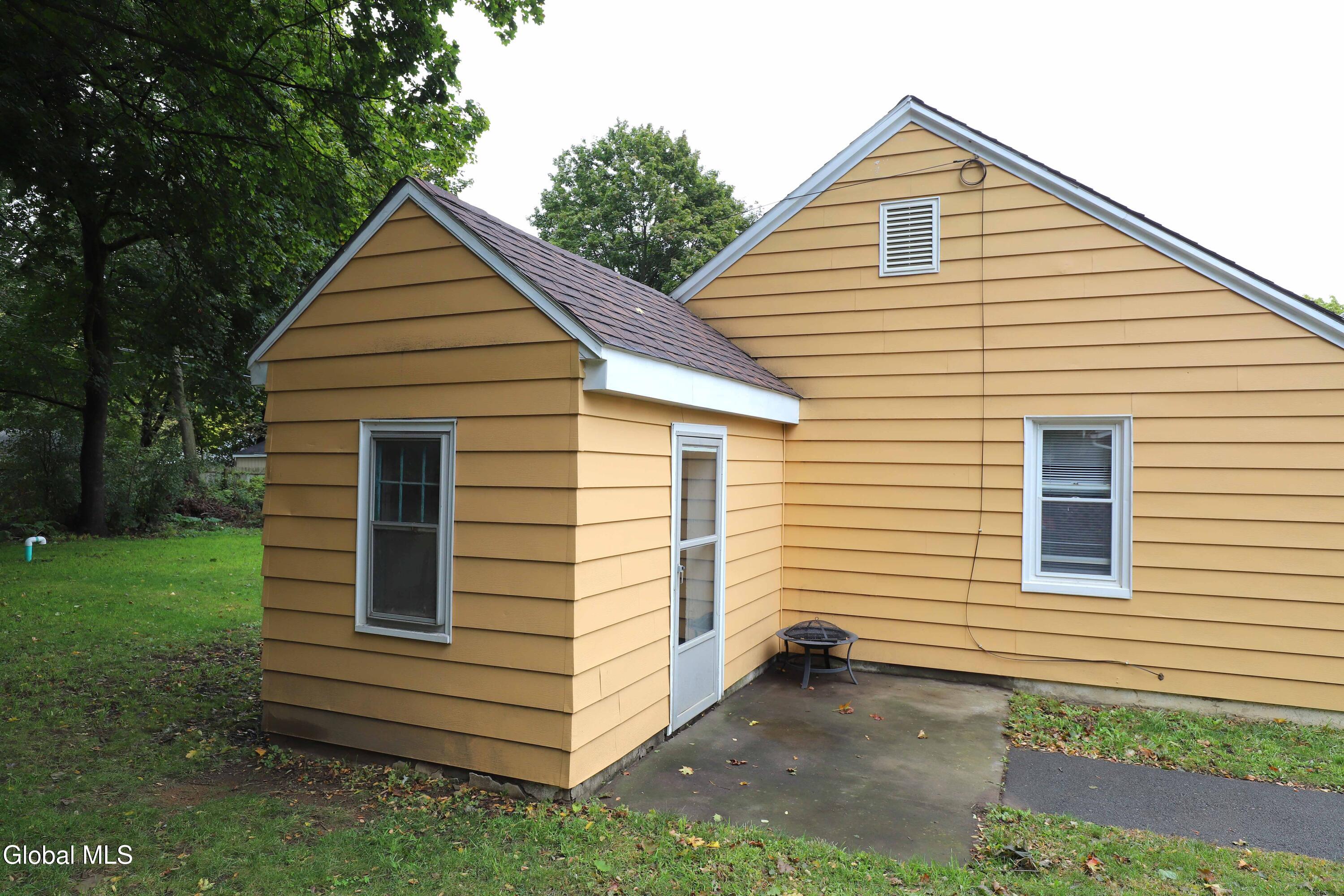 22 Virginia Boulevard Glenville NY 12302