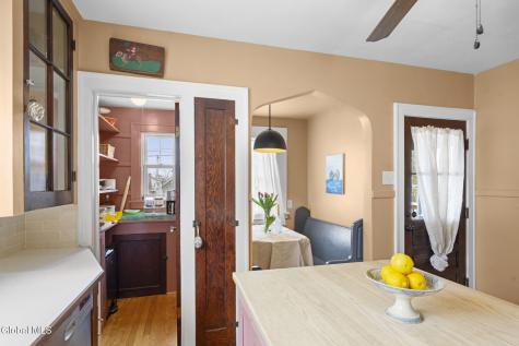 1457 Baker Avenue Niskayuna NY 12309