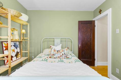 1457 Baker Avenue Niskayuna NY 12309