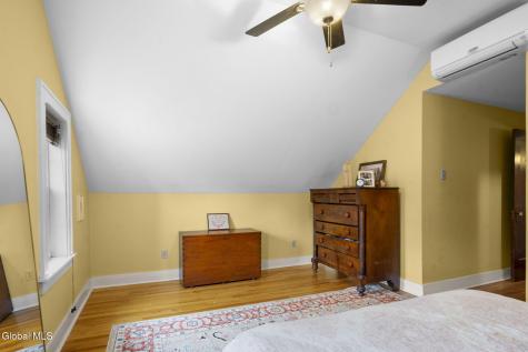 1457 Baker Avenue Niskayuna NY 12309