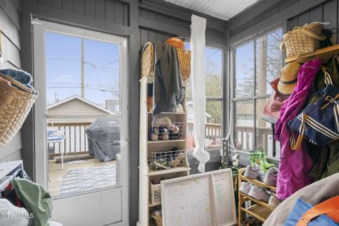 1457 Baker Avenue Niskayuna NY 12309