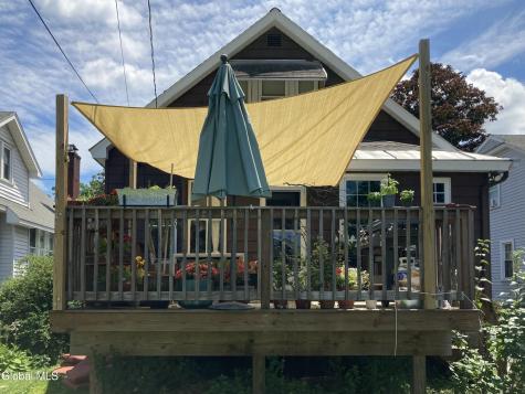 1457 Baker Avenue Niskayuna NY 12309