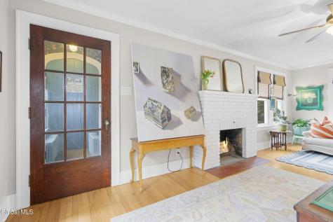 1457 Baker Avenue Niskayuna NY 12309