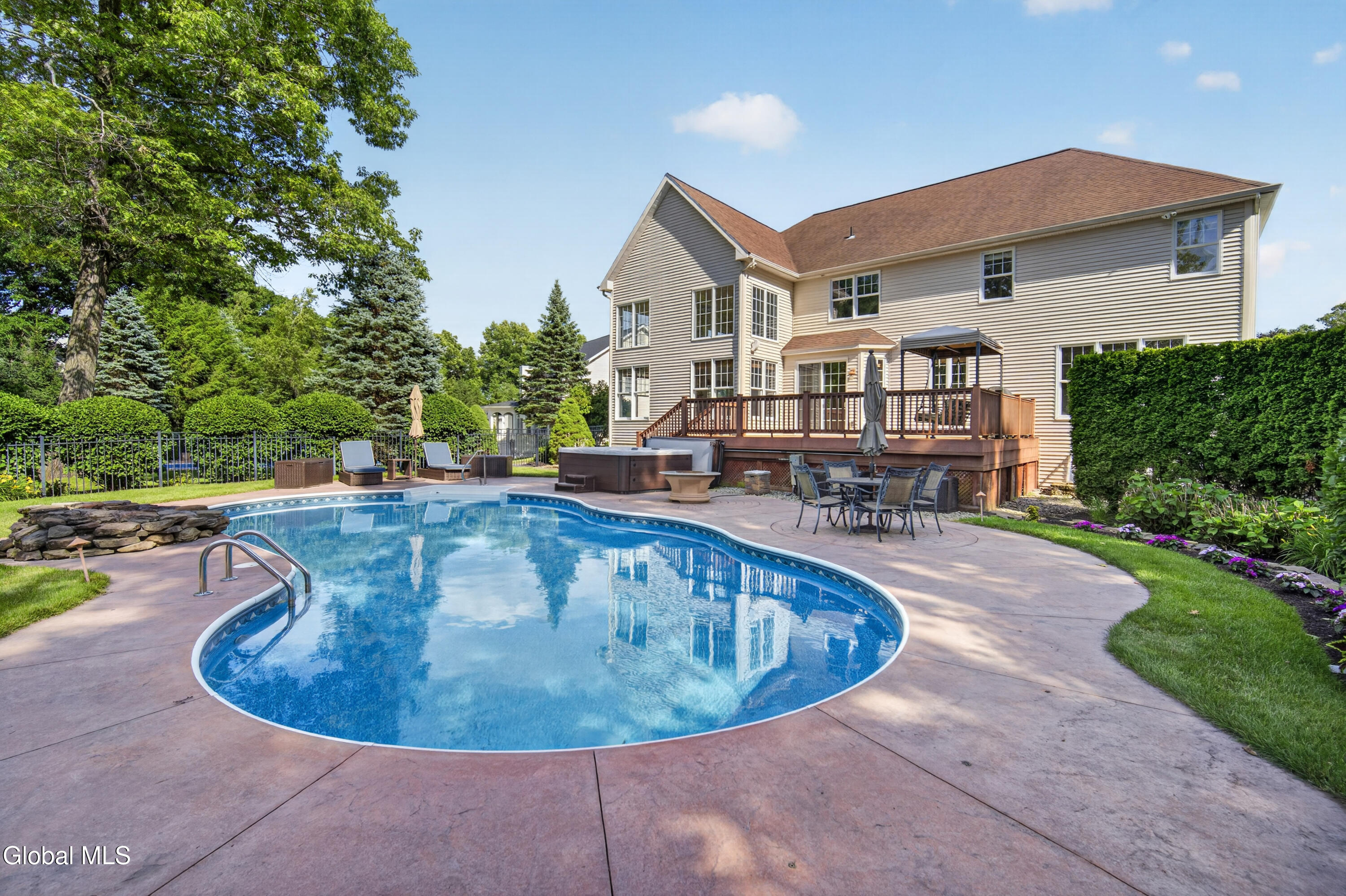 5 Overlook Court Saratoga Springs NY 12866