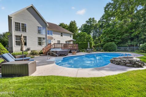 5 Overlook Court Saratoga Springs NY 12866