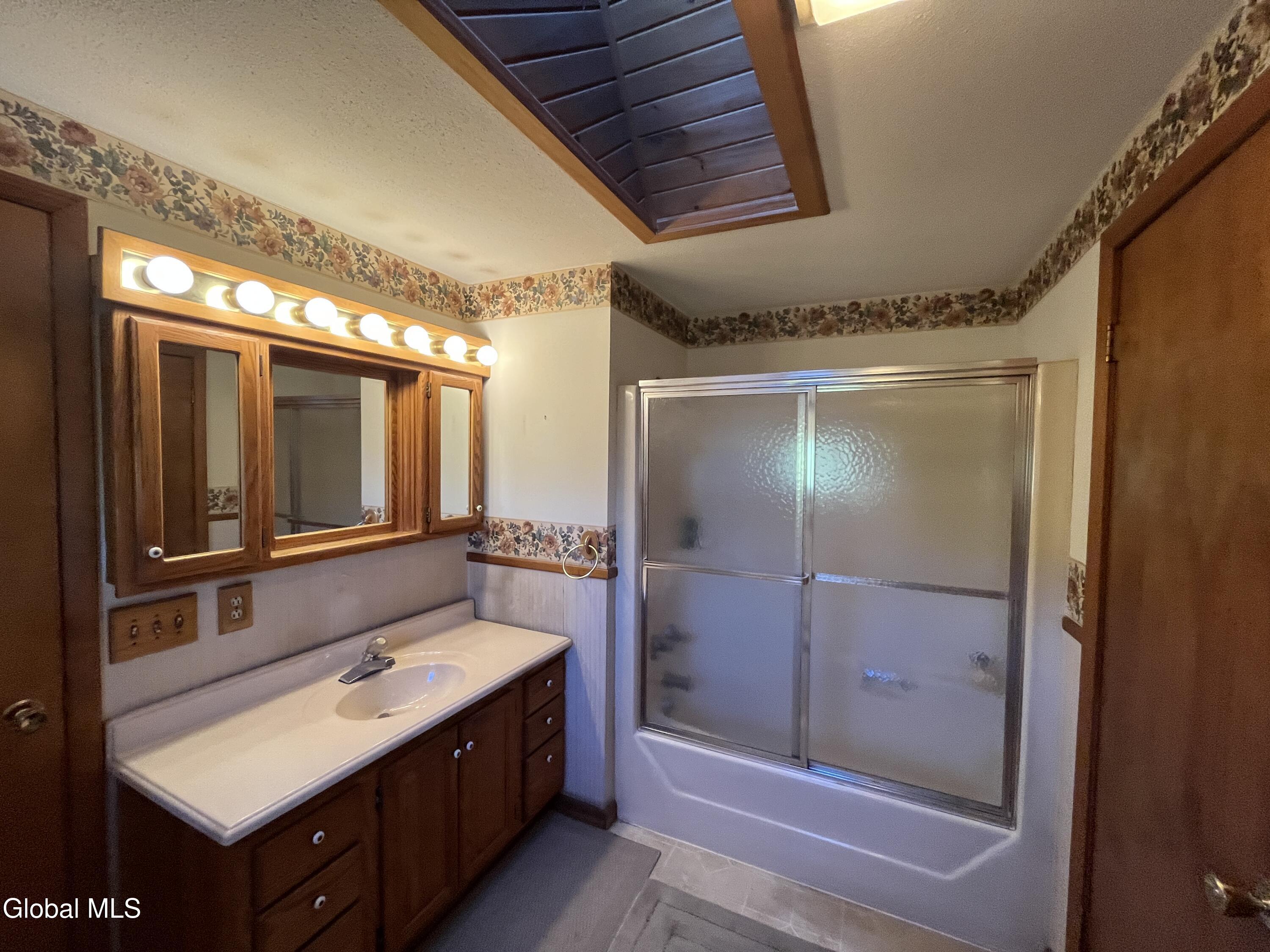 945 Nys Route 9n Ticonderoga NY 12883