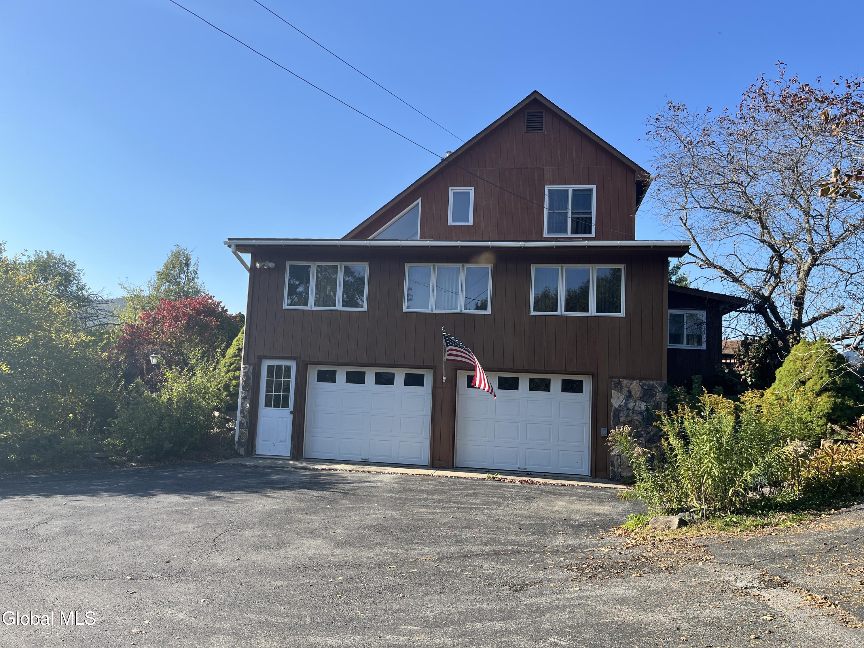 945 Nys Route 9n Ticonderoga NY 12883