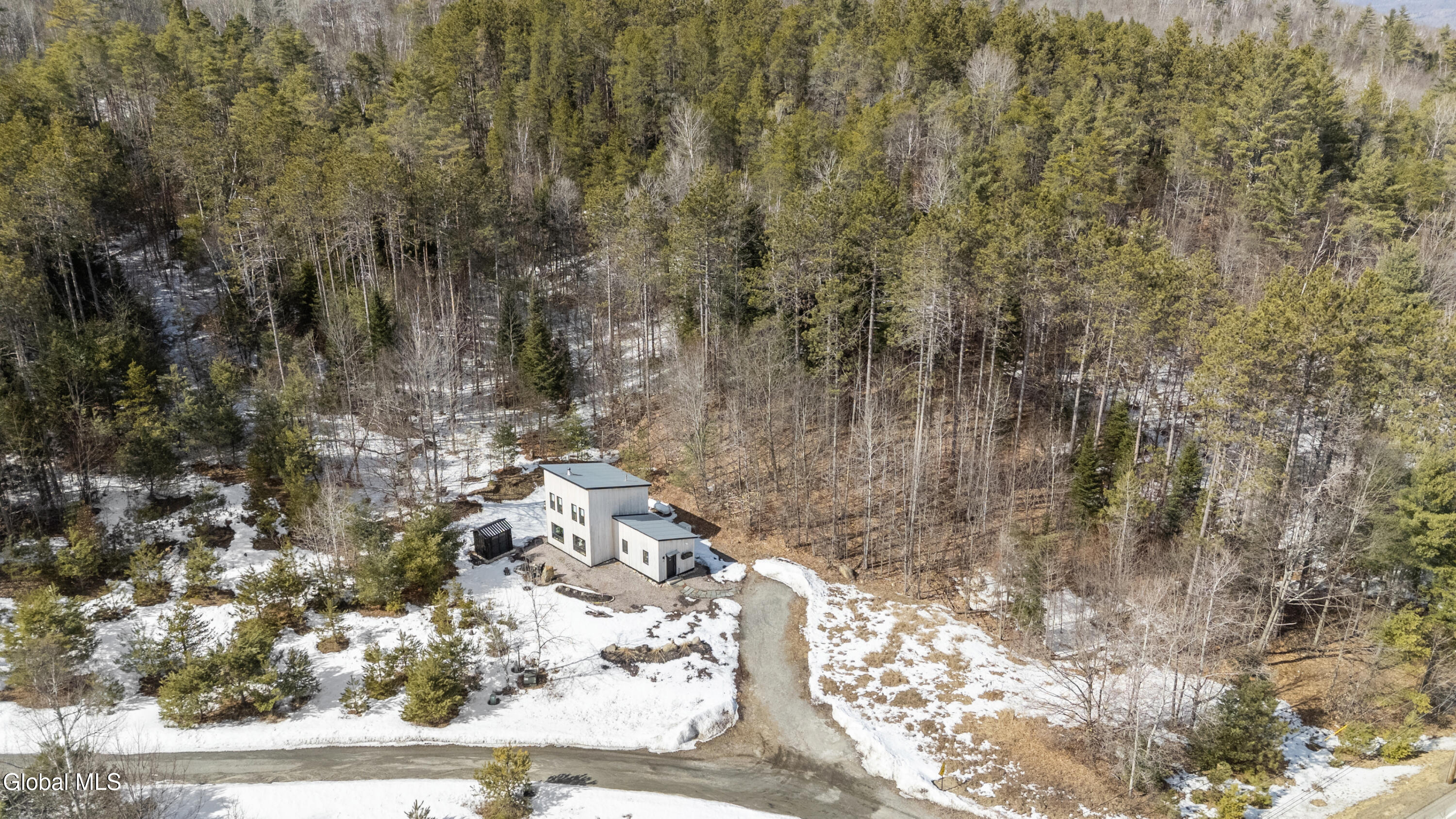 6 Evergreen Way North Creek NY 12853
