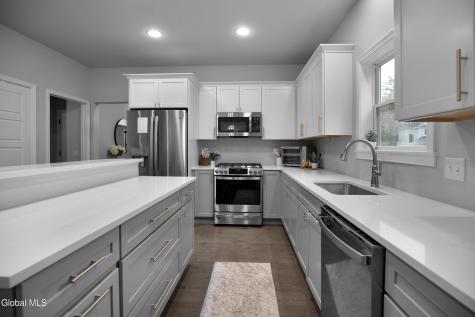 6 Winterberry Lane Mechanicville NY 12118