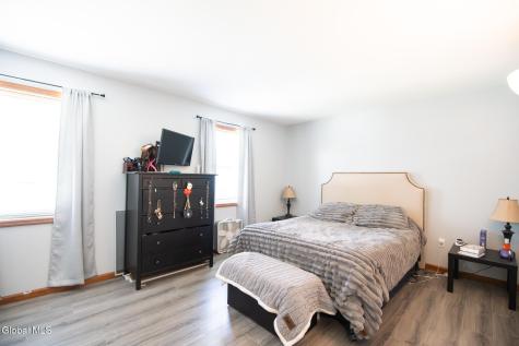 22 Snowberry Lane Gansevoort NY 12831