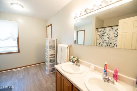 22 Snowberry Lane Gansevoort NY 12831