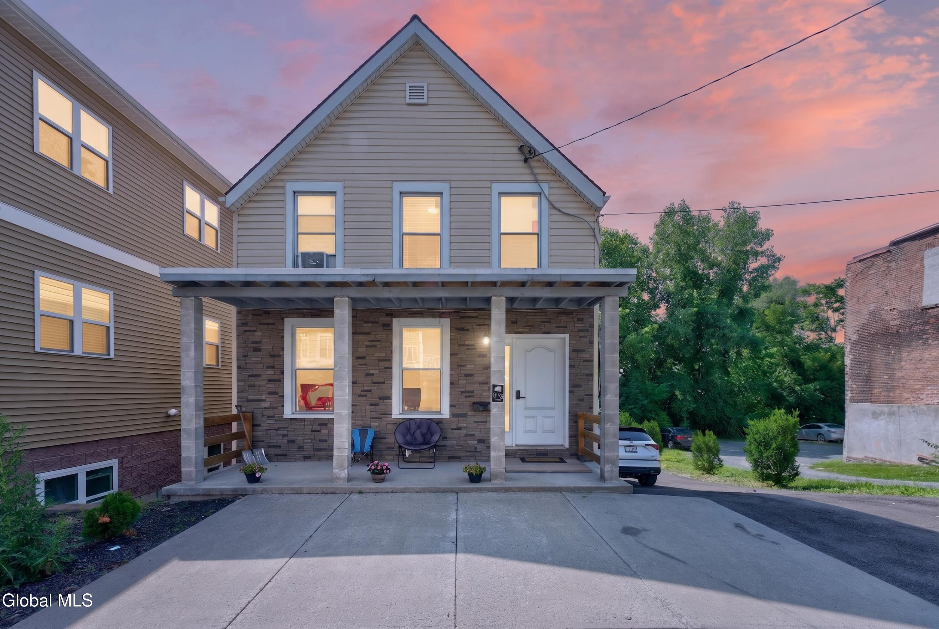 1053 Broadway Rensselaer NY 12144