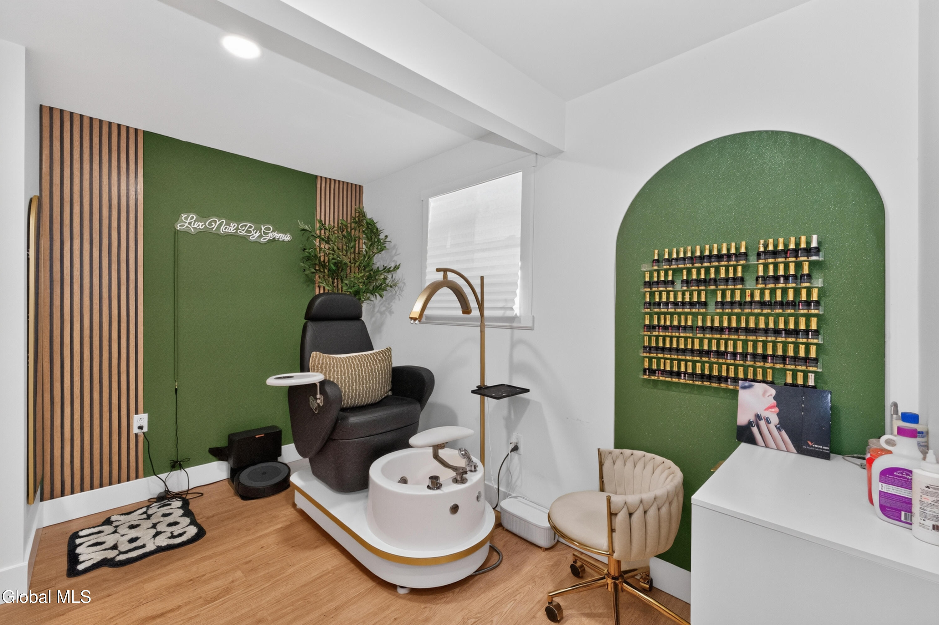 1053 Broadway Rensselaer NY 12144