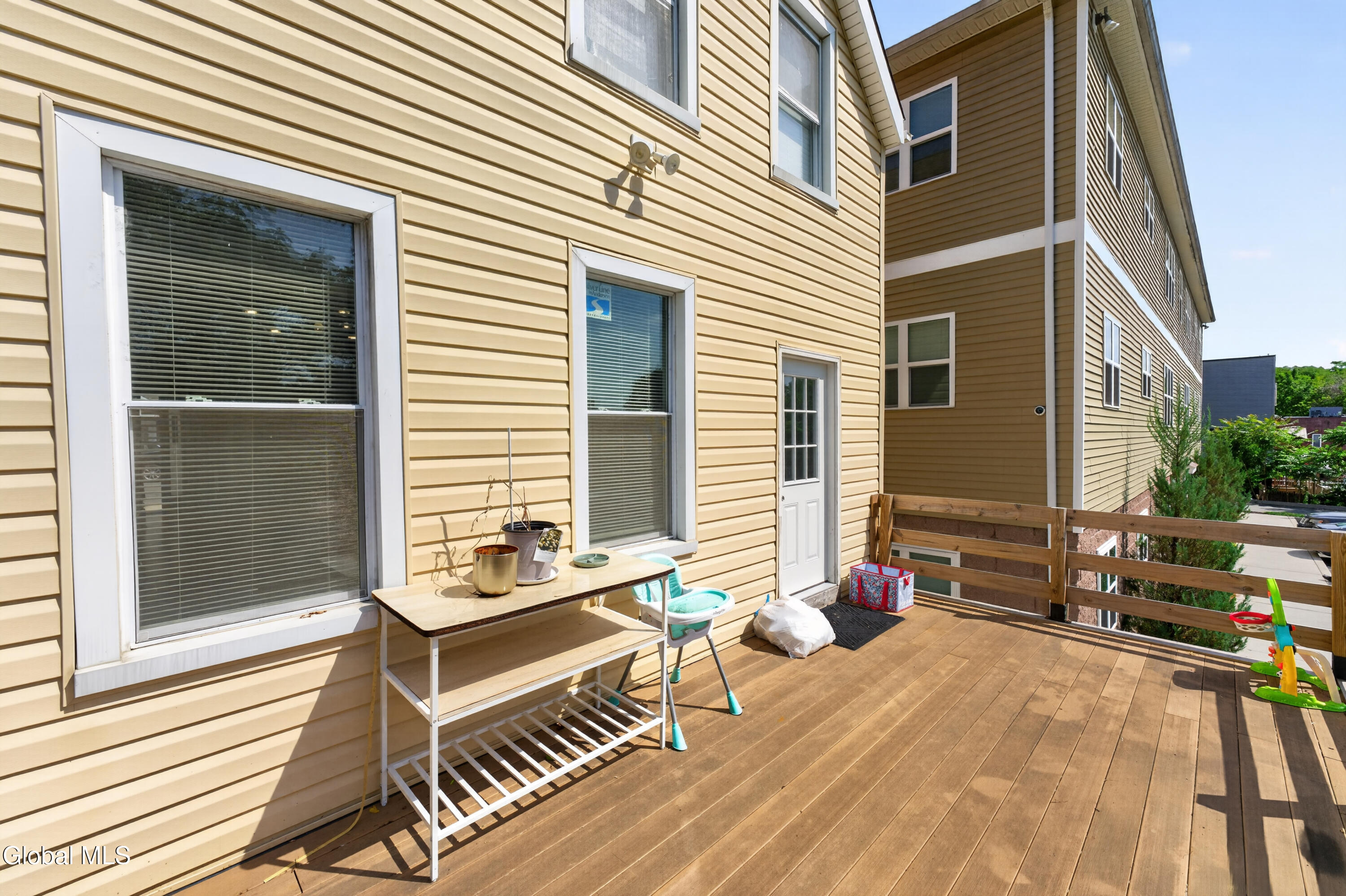 1053 Broadway Rensselaer NY 12144