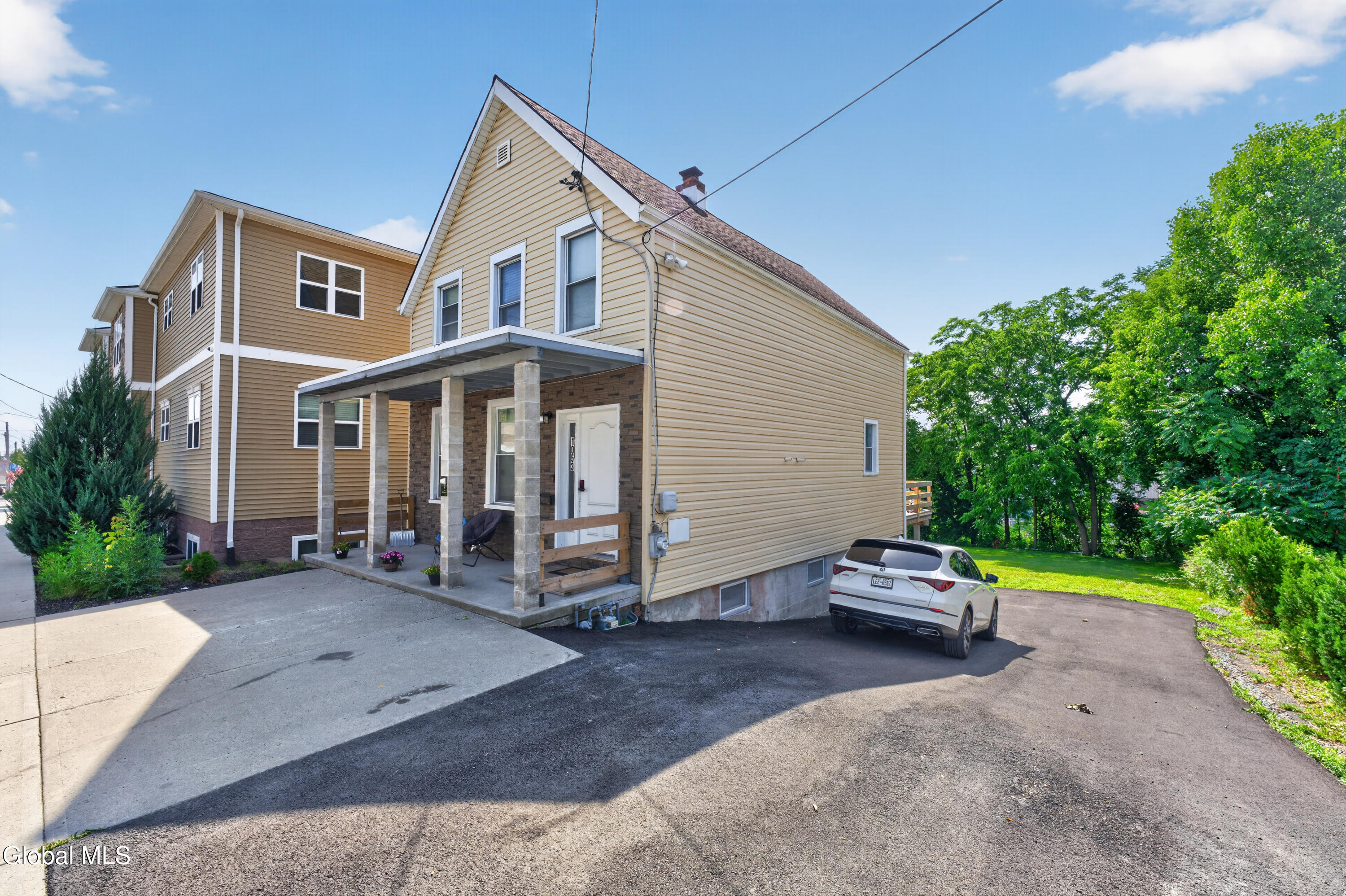 1053 Broadway Rensselaer NY 12144