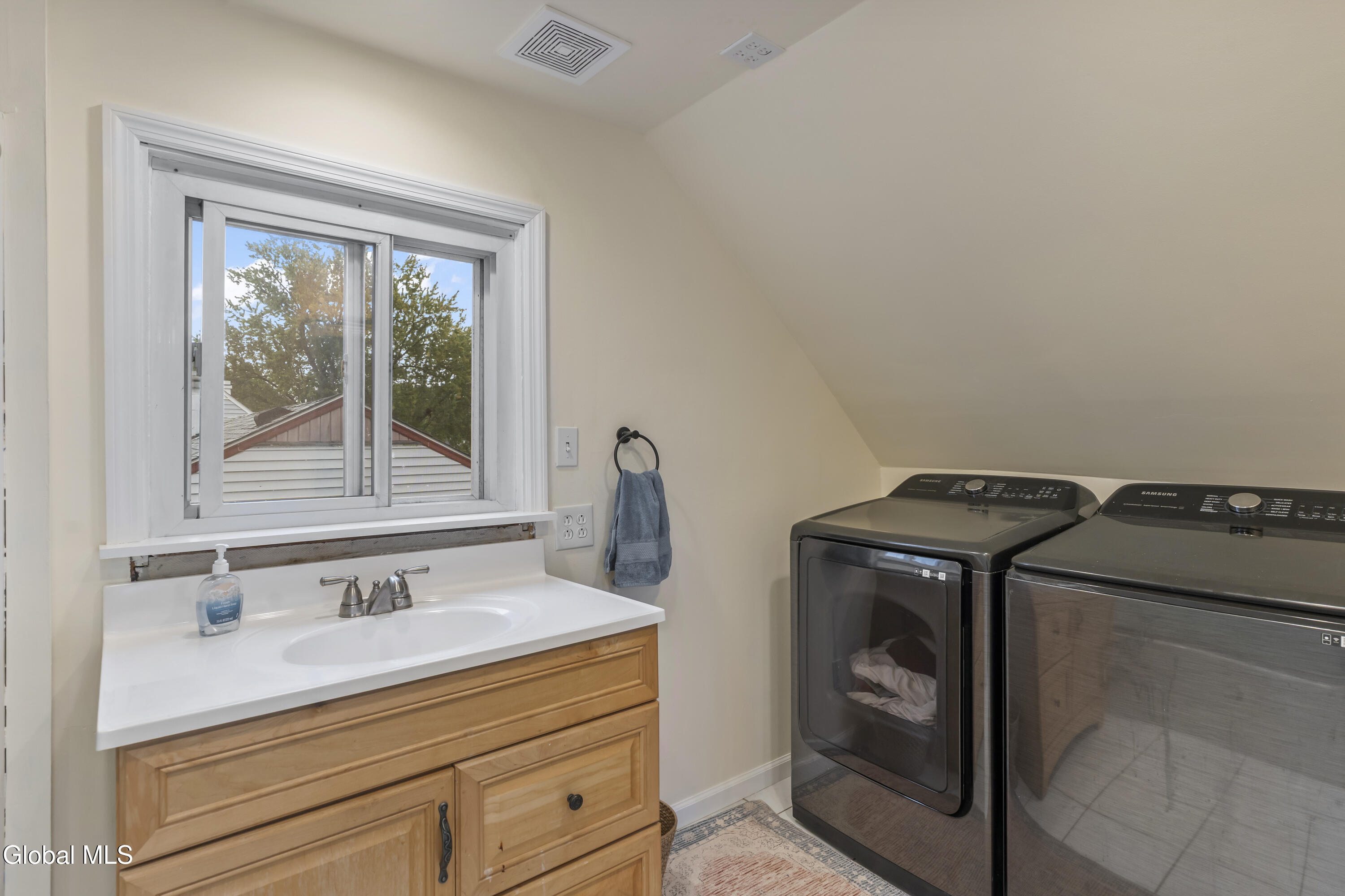51 Keeler Drive Albany NY 12208
