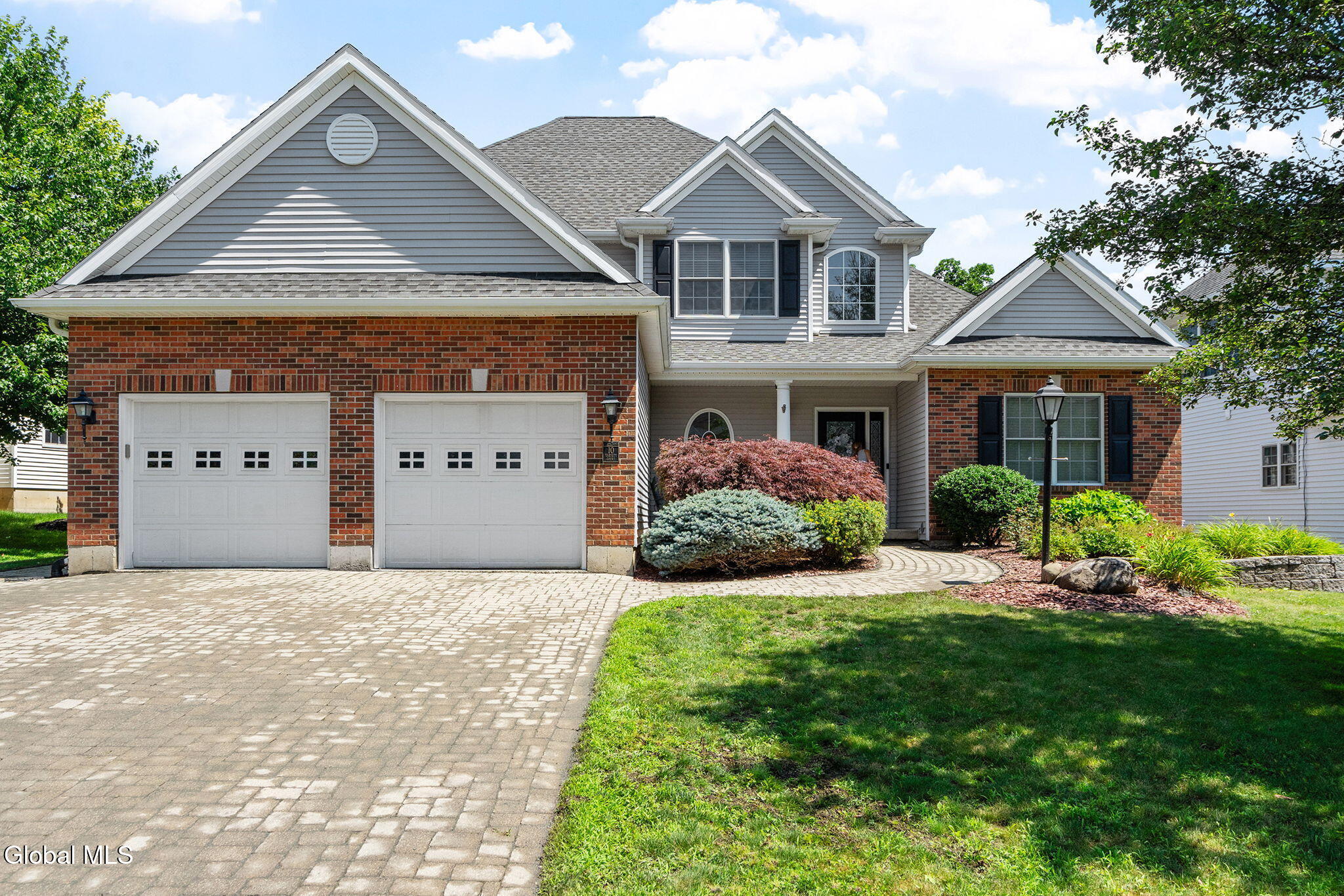 10 Yardley Court Loudonville NY 12211