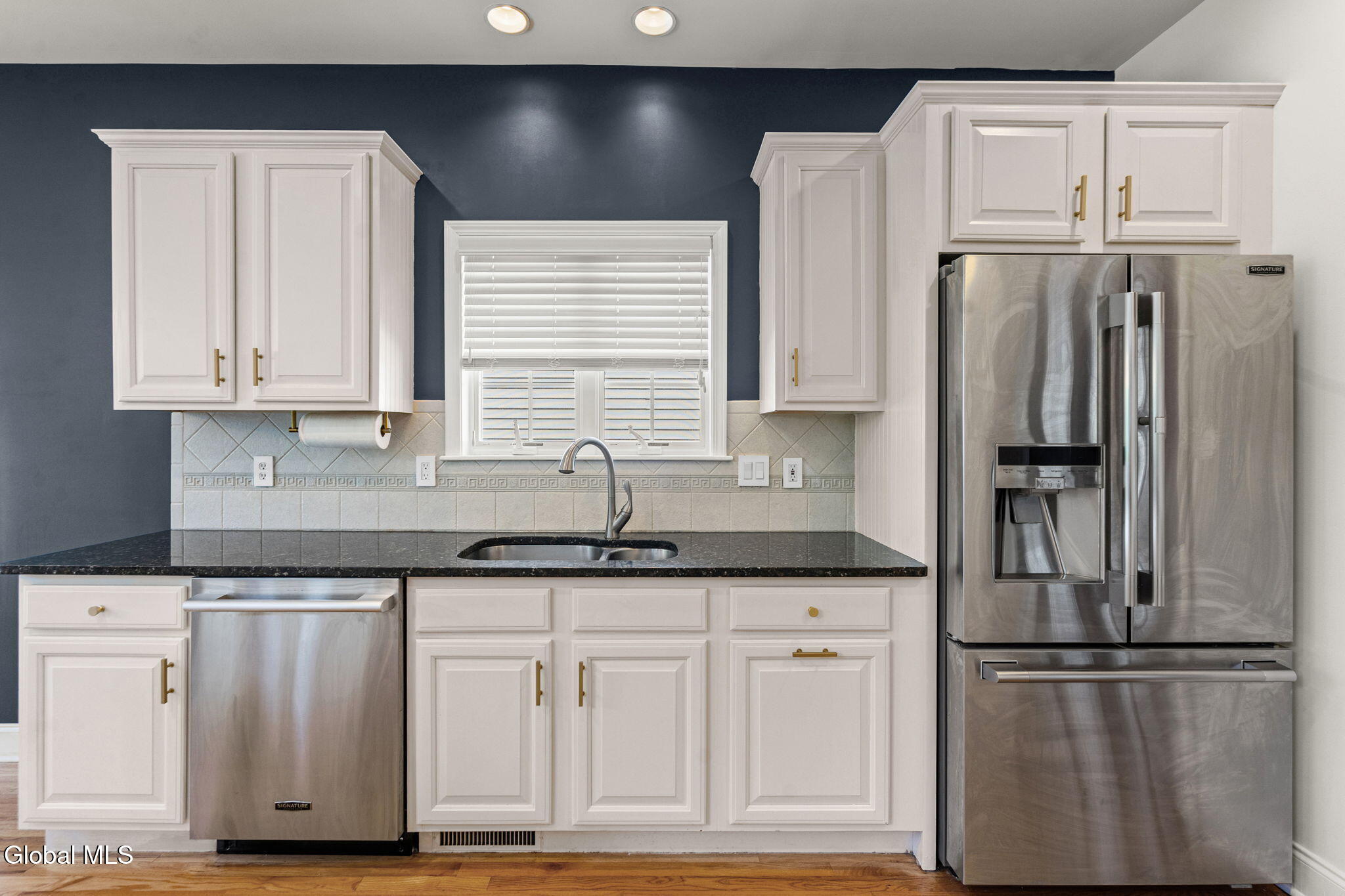 10 Yardley Court Loudonville NY 12211
