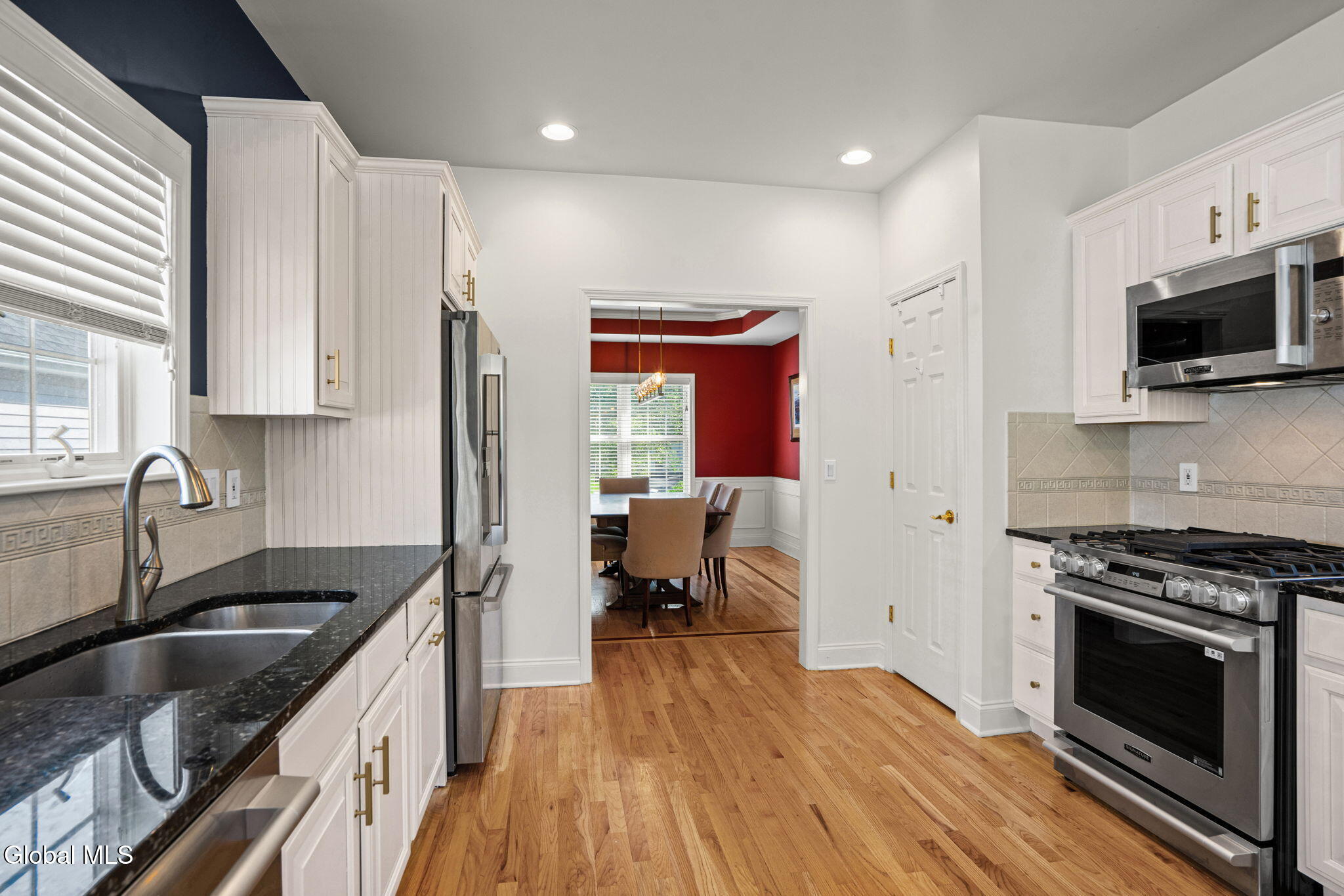 10 Yardley Court Loudonville NY 12211