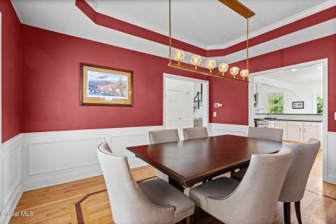 10 Yardley Court Loudonville NY 12211