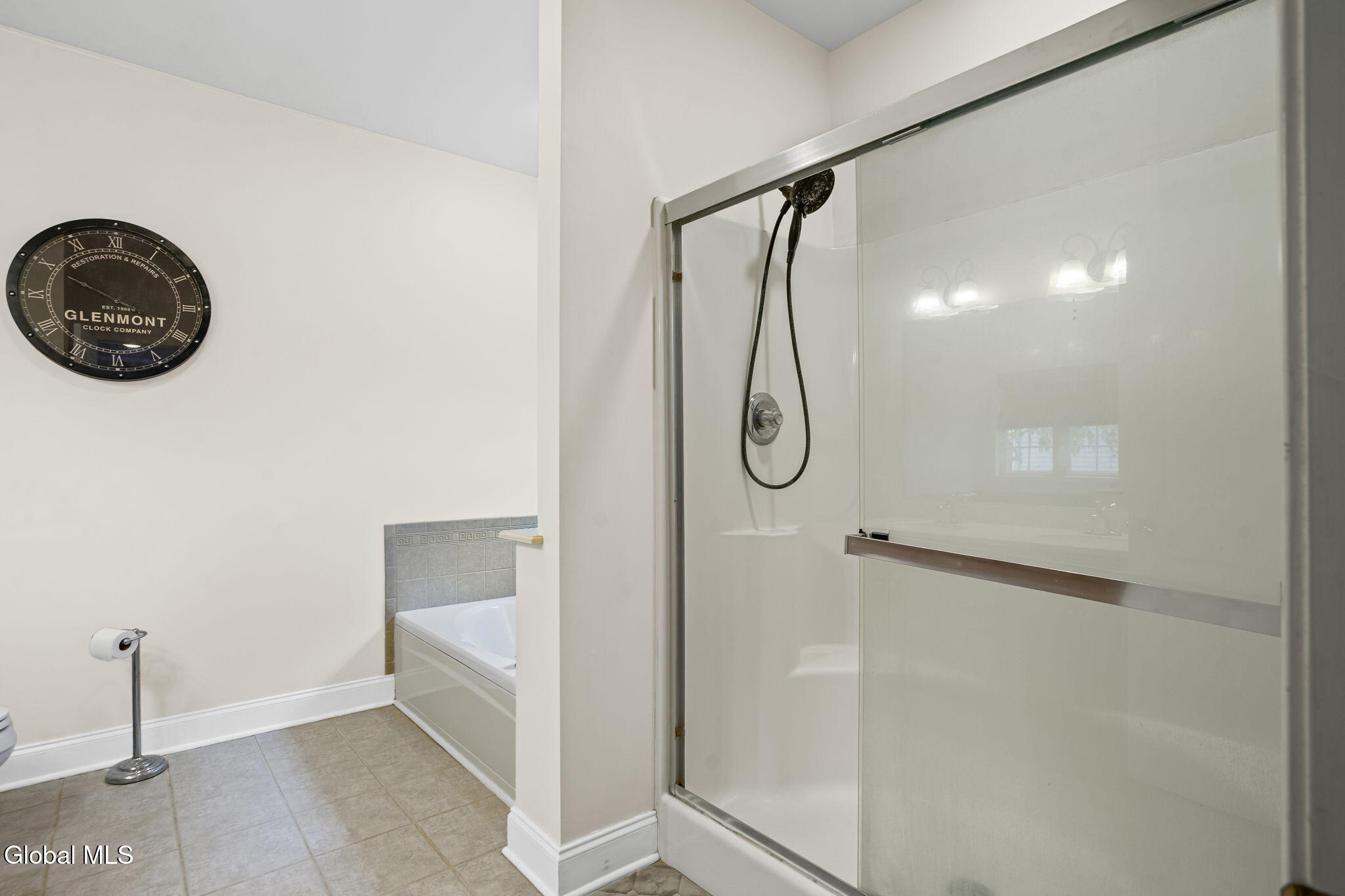 10 Yardley Court Loudonville NY 12211
